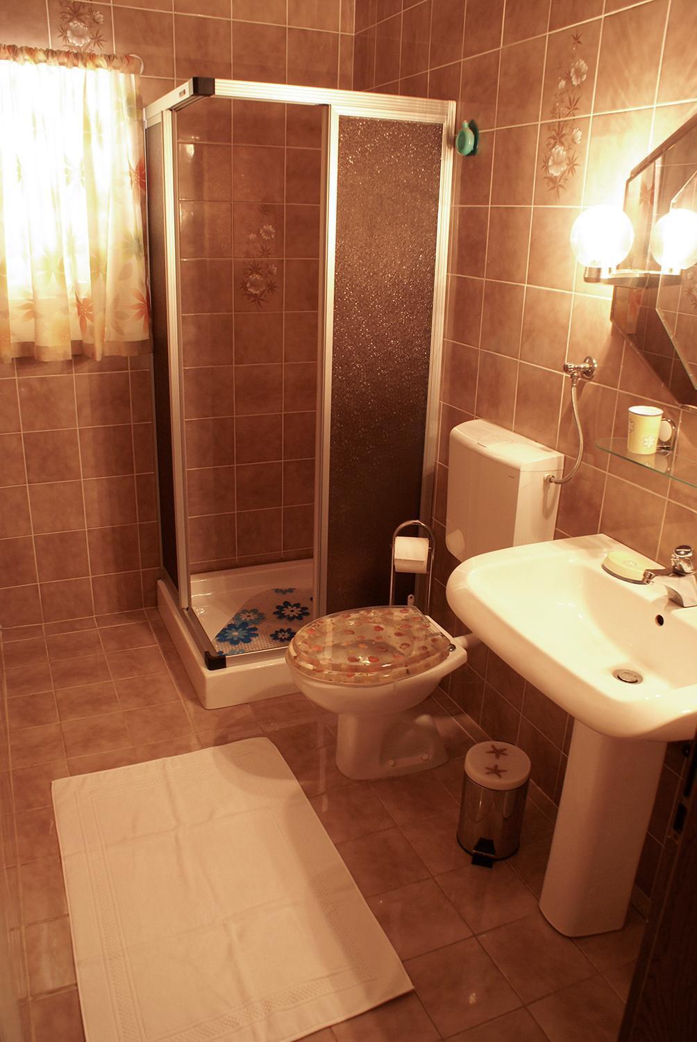 Apartmani Ribarica**** Karlobag Ngoại thất bức ảnh